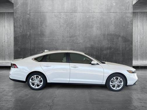 2025 Honda Accord LX 1.5T