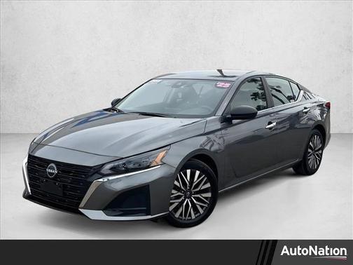 Gun Metallic 2025 Nissan Altima SV FWD