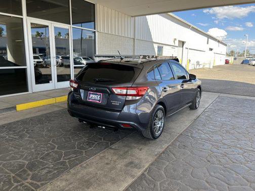 2017 Subaru Impreza 2.0i