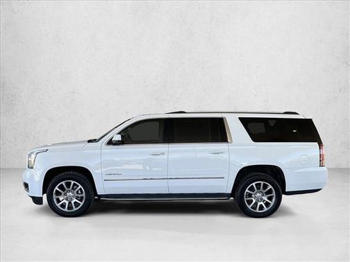 Summit White 2019 GMC Yukon XL Denali