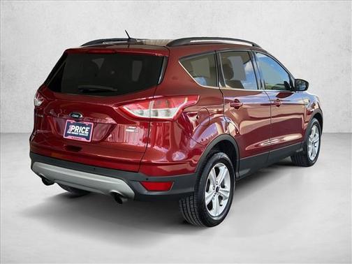 Ruby Red Metallic Tinted Clearcoat 2015 Ford Escape SE