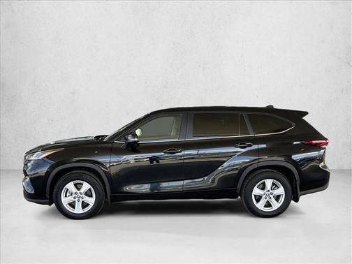 Midnight Black Metallic 2024 Toyota Highlander LE