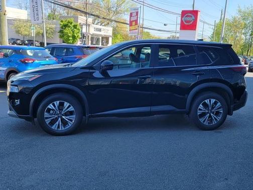 2022 Nissan Rogue SV