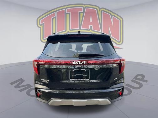 Fusion Orange 2024 Kia Seltos SX