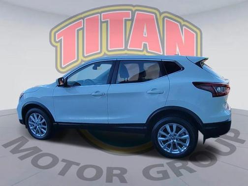 2020 Nissan Rogue Sport SV