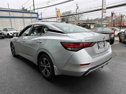 Brilliant Silver Metallic 2023 Nissan Sentra SV