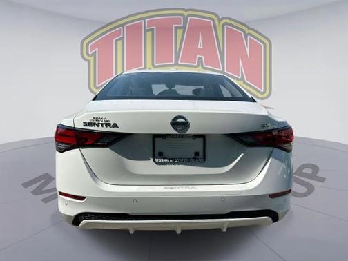 Cloud White 2023 Nissan Sentra SV