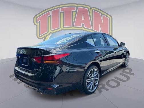 Black 2023 Nissan Altima 2.5 SL
