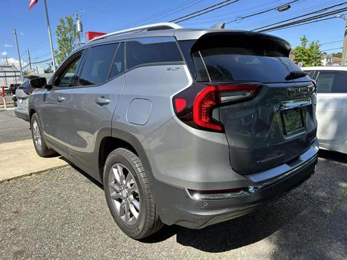 Sterling 2023 GMC Terrain SLT