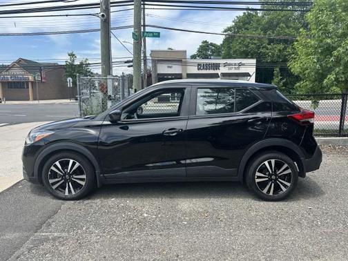 2020 Nissan Kicks SV