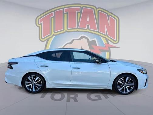 White 2020 Nissan Maxima 3.5 SL