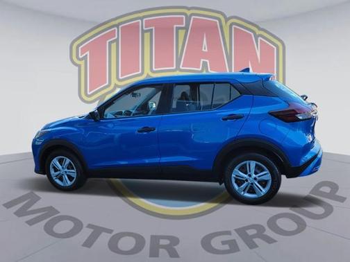 2023 Nissan Kicks S