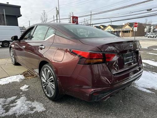 2024 Nissan Altima 2.5 SL