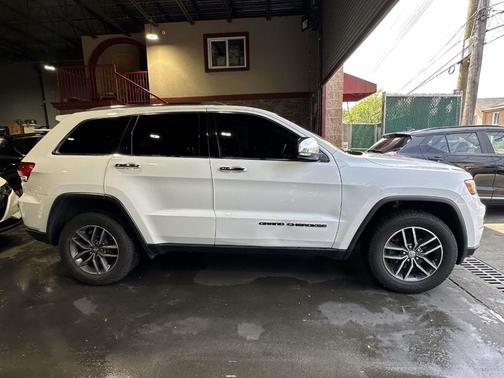 Bright White Clearcoat 2018 Jeep Grand Cherokee Limited