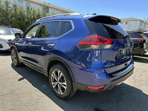 Caspian Blue 2019 Nissan Rogue SV