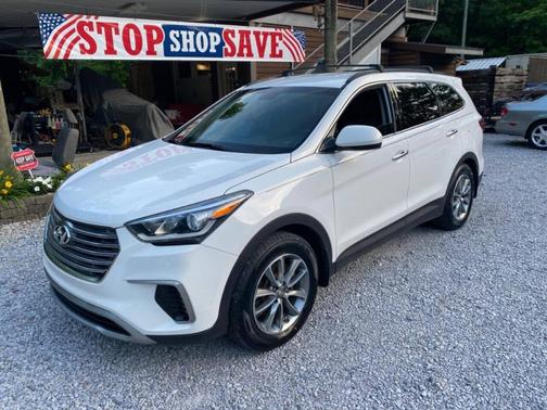 2017 Hyundai SANTA FE SE