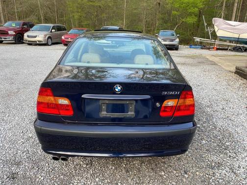 2002 BMW 330 i