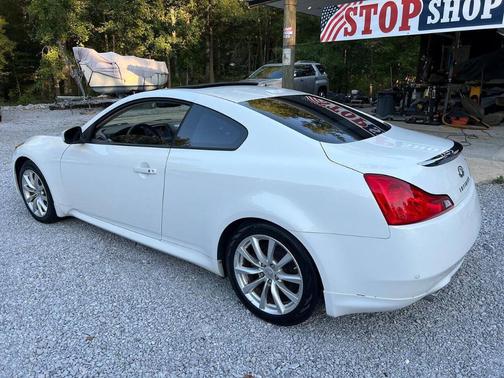 2011 INFINITI G37 Journey