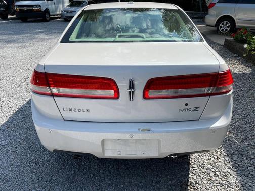2012 Lincoln MKZ Base