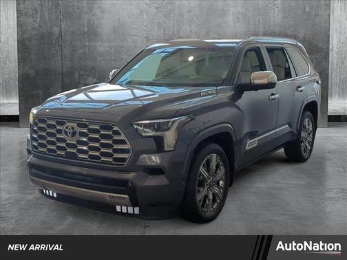 2025 Toyota Sequoia Base