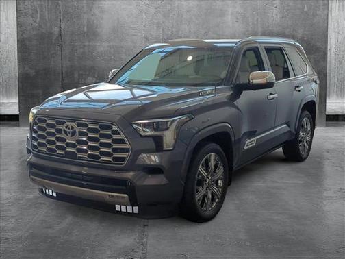 2025 Toyota Sequoia Base