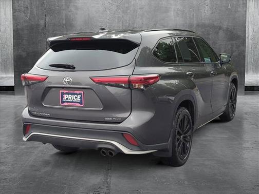 2023 Toyota Highlander XSE