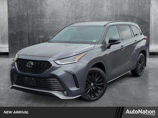 2023 Toyota Highlander XSE