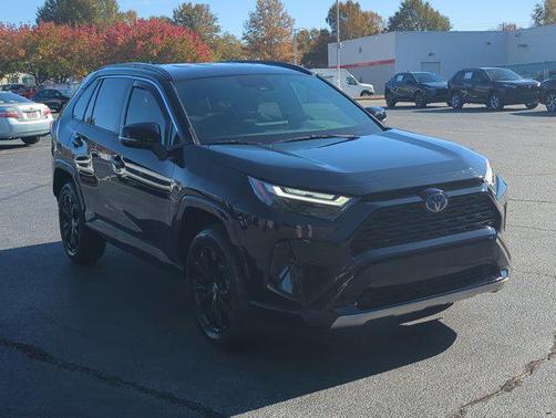 2023 Toyota RAV4 Hybrid SE
