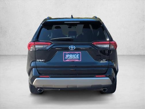 2023 Toyota RAV4 Hybrid SE