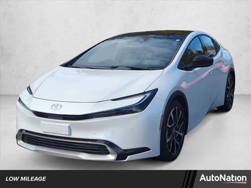 2025 Toyota Prius Plug-In Hybrid XSE Premium