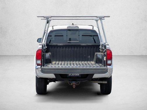 Ice Cap 2023 Toyota Tacoma SR5