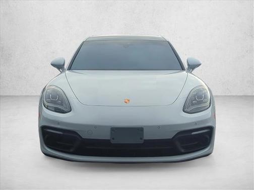 2022 Porsche Panamera 4