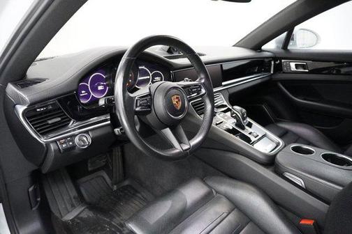 2022 Porsche Panamera 4