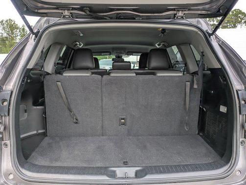 Predawn Gray Mica 2019 Toyota Highlander LE