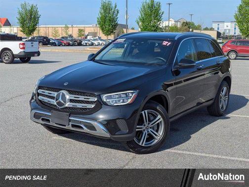 Obsidian Black Metallic 2021 Mercedes-Benz GLC 300 4MATIC