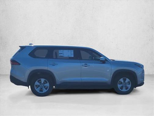 2026 Toyota Highlander LE