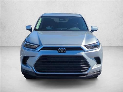 2026 Toyota Highlander LE