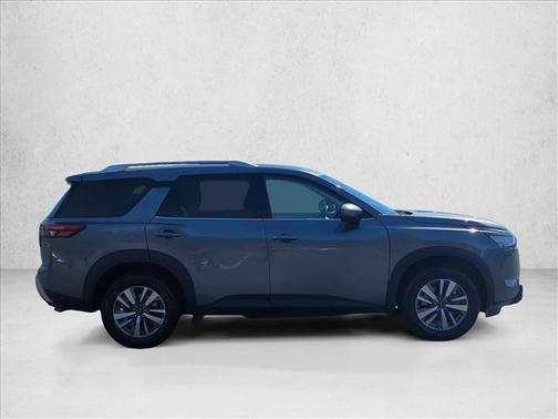 2025 Nissan Pathfinder SL FWD