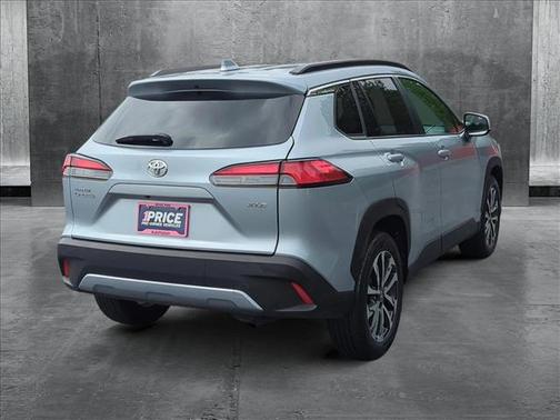 2024 Toyota Corolla Cross XLE