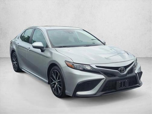 Celestial Silver Metallic 2024 Toyota Camry SE