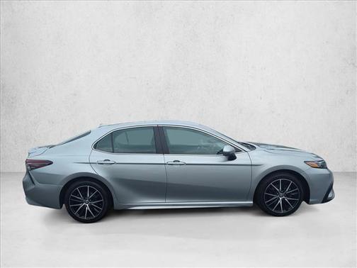 Celestial Silver Metallic 2024 Toyota Camry SE