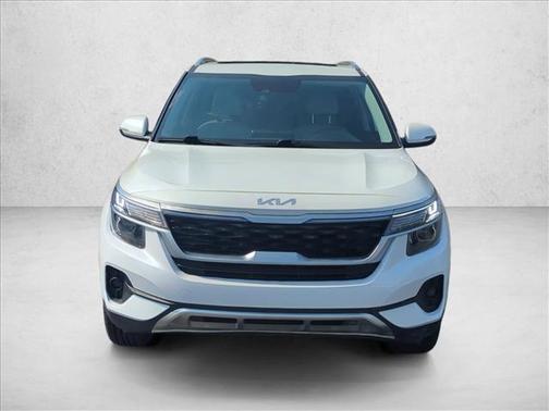 Snow White Pearl 2022 Kia Seltos EX