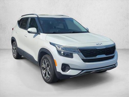 Snow White Pearl 2022 Kia Seltos EX