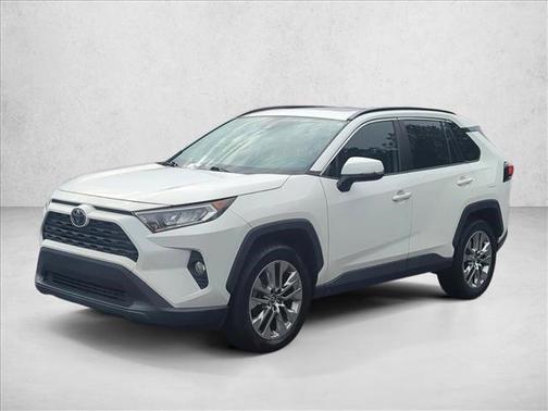 2019 Toyota RAV4 XLE Premium