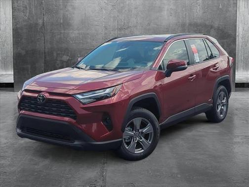 2025 Toyota RAV4 Hybrid XLE