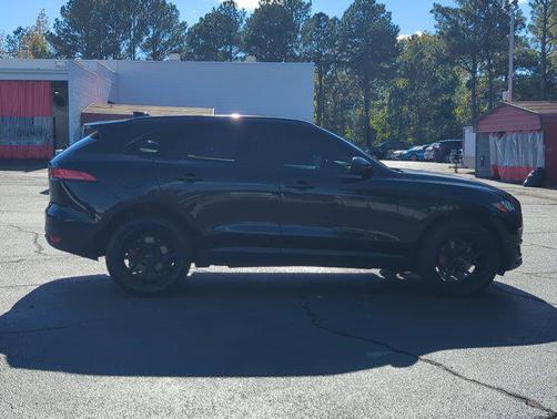 2018 Jaguar F-PACE 25t Premium