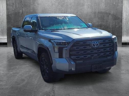 2023 Toyota Tundra Hybrid Platinum