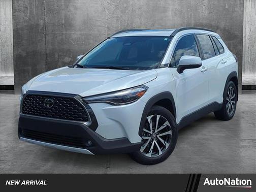 2024 Toyota Corolla Cross XLE