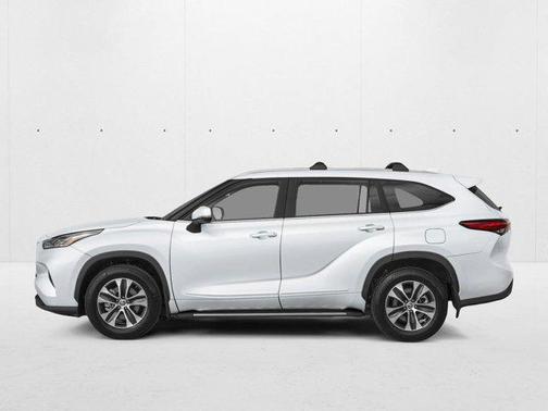 Wind Chill Pearl 2026 Toyota Highlander Hybrid XLE
