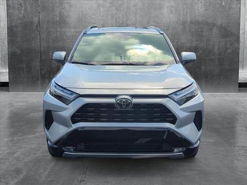 2025 Toyota RAV4 Hybrid SE